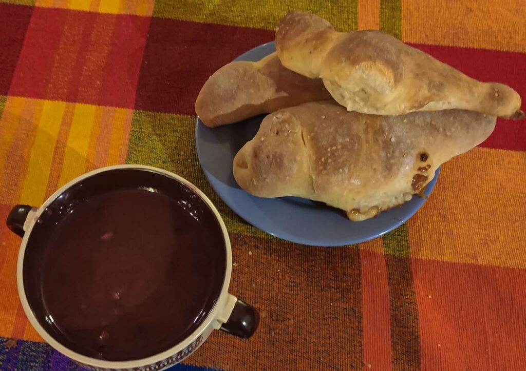 Cola Morada et Guagua de Pan