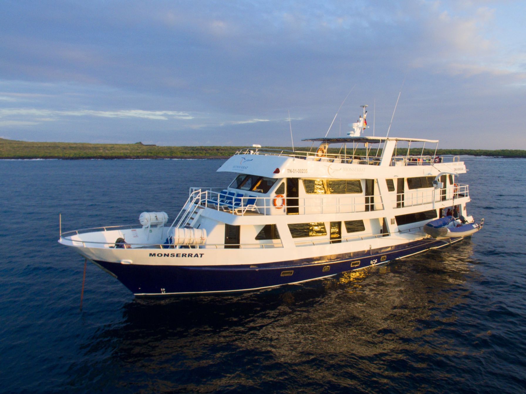 Yacht Monserrat, Croisière supérieure aux Galapagos, Vue extérieure